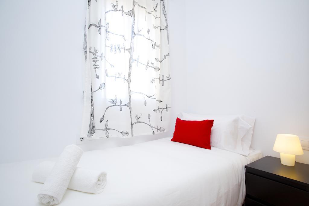 Attic Bcn Central Terrace برشلونة الغرفة الصورة